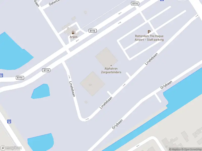 Ambulance met gepaste spoed naar de Linatebaan in Rotterdam