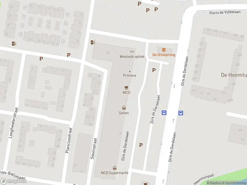 Ambulance met grote spoed naar de Dirk de Derdelaan in Vlaardingen