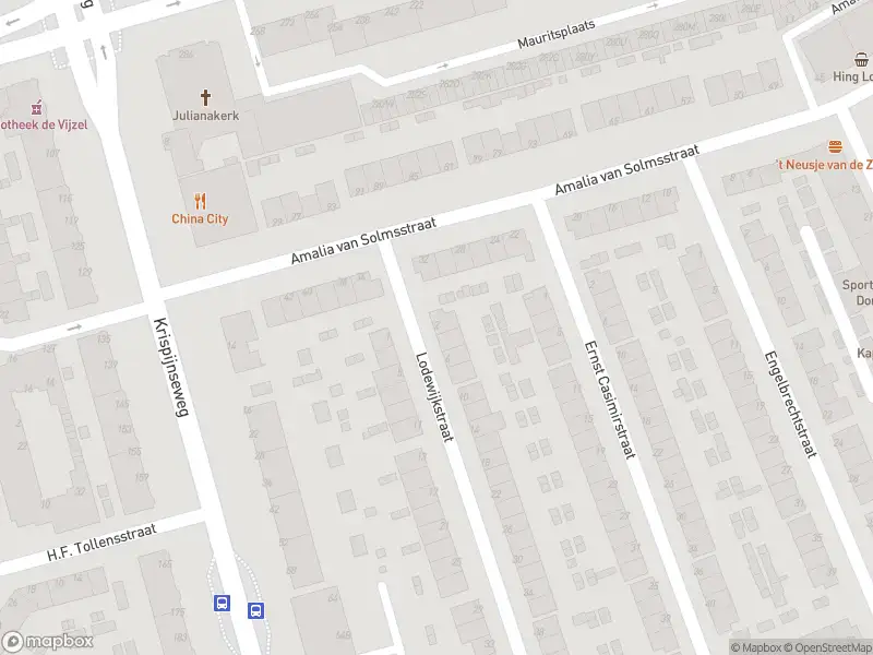 Ambulance met grote spoed naar de Lodewijkstraat in Dordrecht