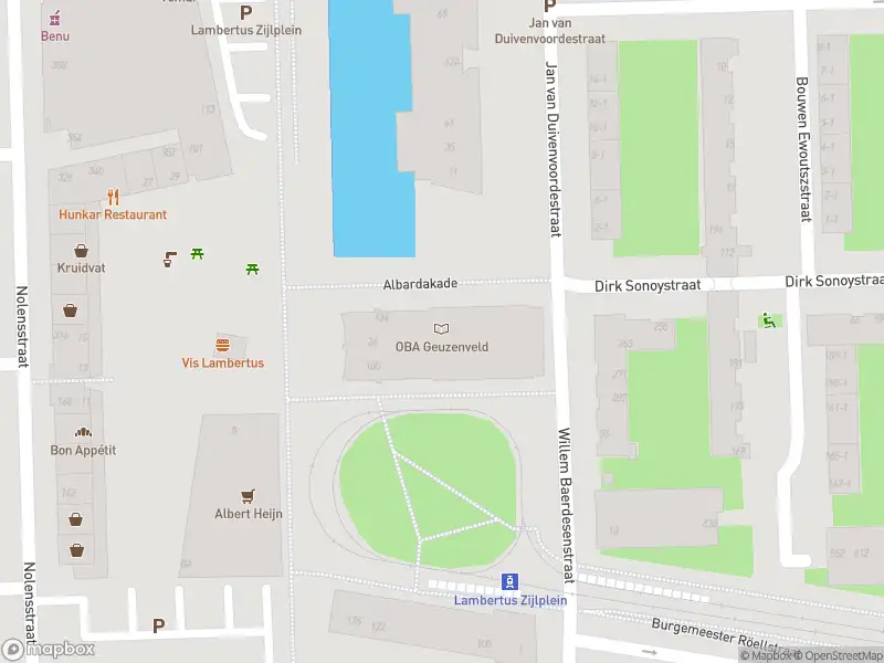 Ambulance met grote spoed naar de Albardakade in Amsterdam