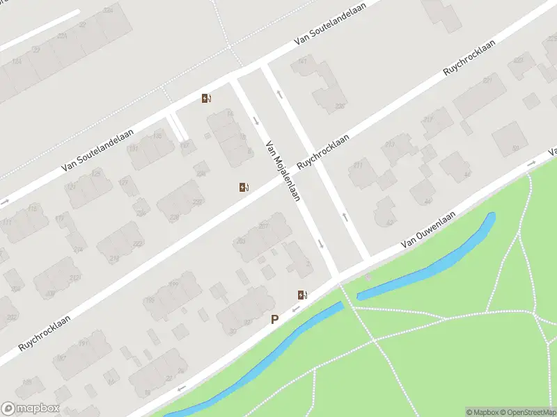 Ambulance met grote spoed naar de Van Mojalenlaan in 's-Gravenhage