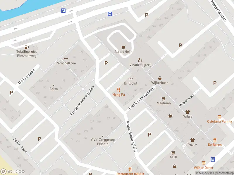 Brandweer met gepaste spoed naar de President Kennedyplein in Beverwijk