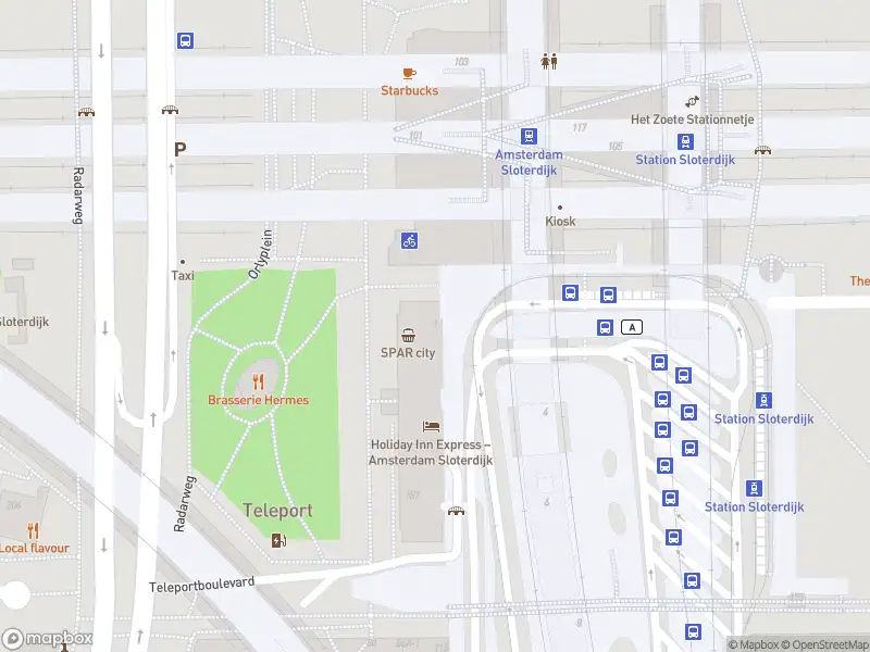 Ambulance met grote spoed naar de Zaventemweg in Amsterdam