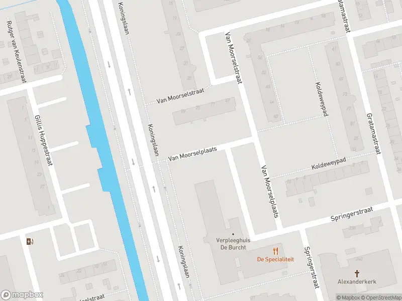 Brandweer met grote spoed naar de Henri Eversstraat in Rotterdam vanwege reanimatie