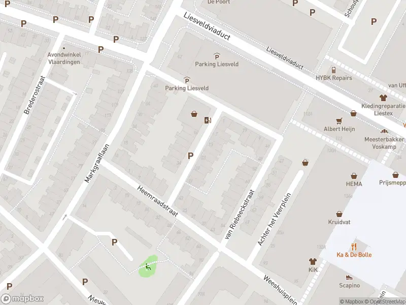 Ambulance met gepaste spoed naar de Baljuwstraat in Vlaardingen