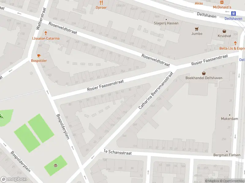 Ambulance met grote spoed naar de Rosier Faassenstraat in Rotterdam