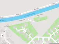 Politie met grote spoed naar de Lattropperstraat in Denekamp vanwege personen te water