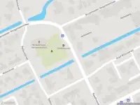 Ambulance met grote spoed naar de Raadhuisstraat in Hoogwoud