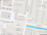 Ambulance met grote spoed naar de Middelharnisstraat in Rotterdam