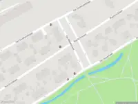 Ambulance met grote spoed naar de Van Mojalenlaan in 's-Gravenhage