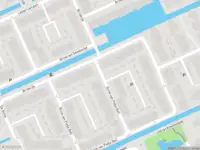 Ambulance met grote spoed naar de Brinkrijk in Pijnacker