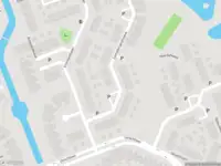 Ambulance met grote spoed naar de Lemsterlandhoeve in Vlaardingen