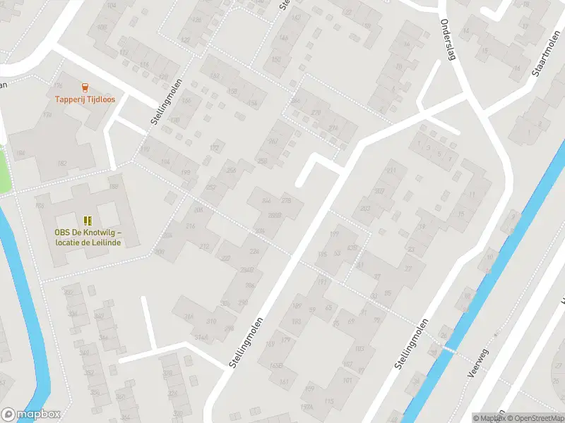 Ambulance met gepaste spoed naar de Stellingmolen in Papendrecht