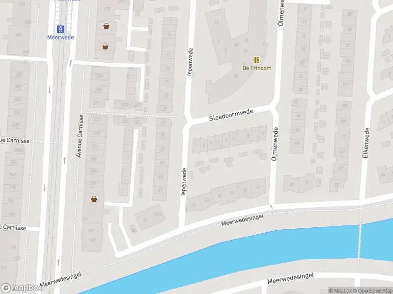 Ambulance met gepaste spoed naar de Sleedoornwede in Barendrecht