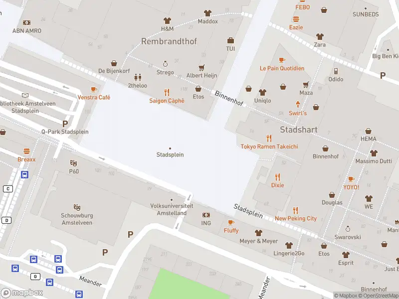 Ambulance met grote spoed naar de Stadsplein in Amstelveen