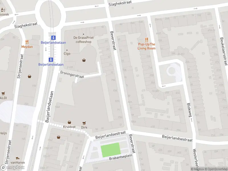 Ambulance met grote spoed naar de Beverstraat in Rotterdam