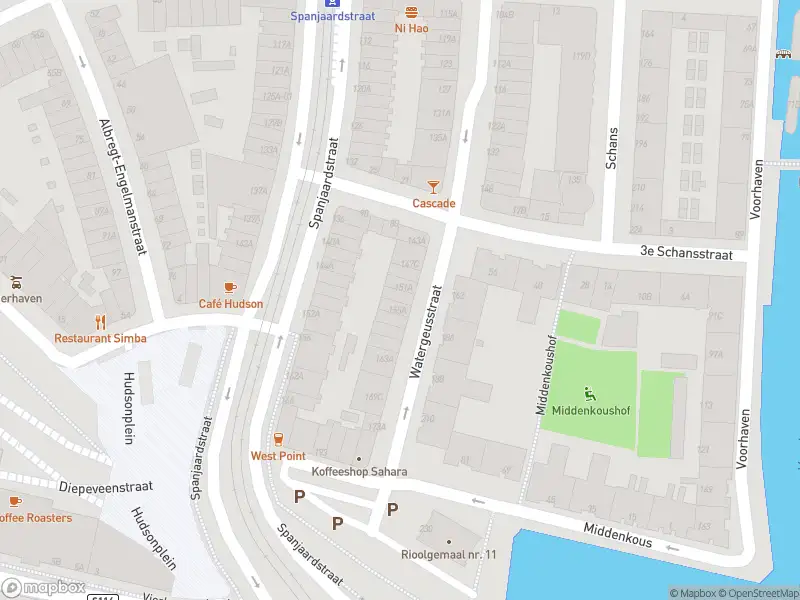 Ambulance met grote spoed naar de Watergeusstraat in Rotterdam