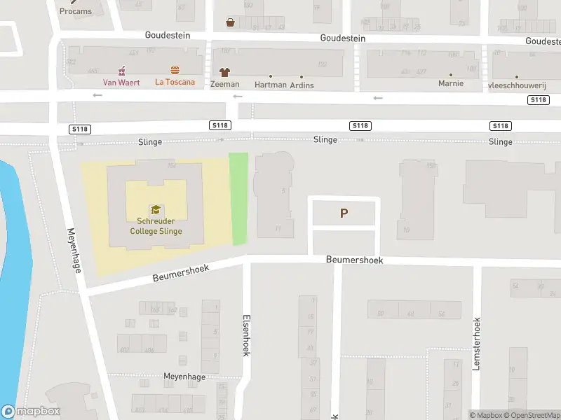 Ambulance met grote spoed naar de Lemsterhoek in Rotterdam