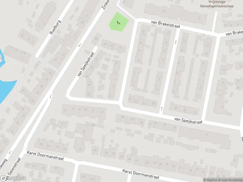 Ambulance met gepaste spoed naar de Evertsenstraat in Oud-Beijerland