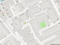 Ambulance met grote spoed naar de Damstraat in Maassluis