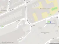 Ambulance met gepaste spoed naar de Karperweg in Amsterdam