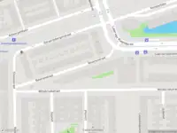 Ambulance met grote spoed naar de Beverenstraat in Amsterdam