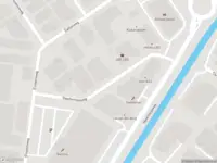 Politie naar de Nijverheidsweg in Hellevoetsluis vanwege ongeval met letsel