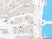 Brandweer met gepaste spoed naar de Laag Mosae Forum in Maastricht