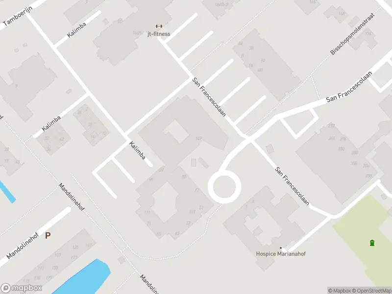 Brandweer en politie met grote spoed naar de San Francescolaan in Etten-Leur vanwege gebouwbrand