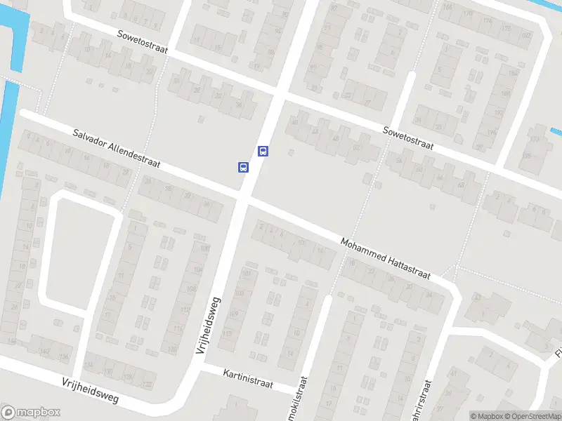 Ambulance met gepaste spoed naar de Kartinistraat in Haarlem