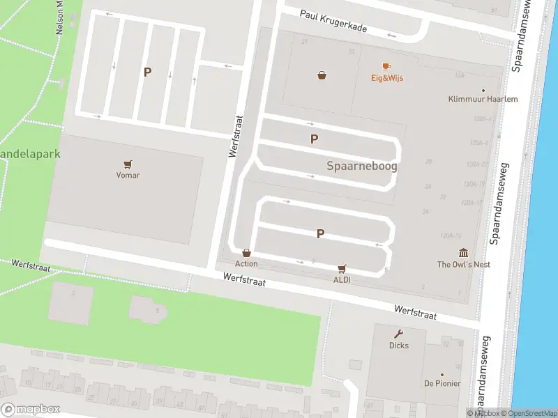 Ambulance met gepaste spoed naar de Werfstraat in Haarlem