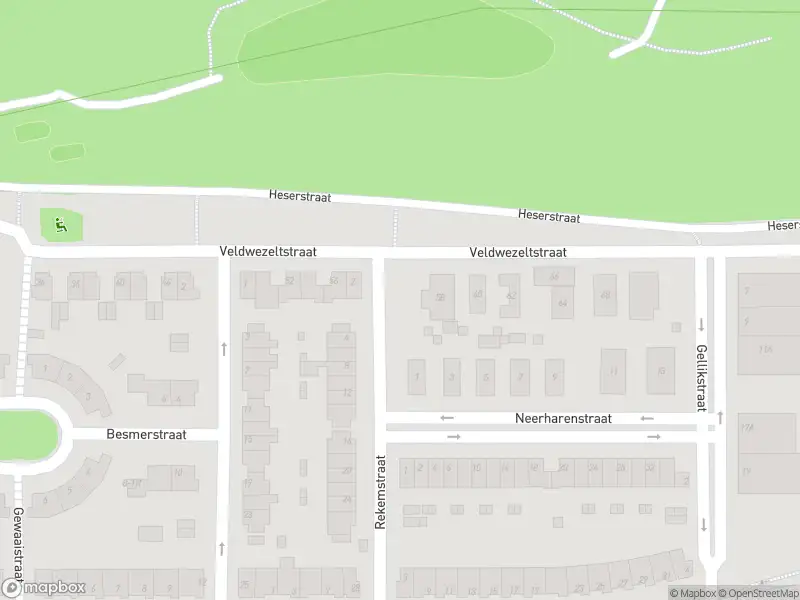 Brandweer met gepaste spoed naar de Veldwezeltstraat in Maastricht vanwege een buitenbrand