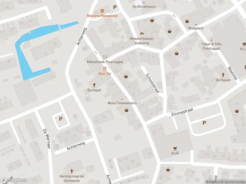 Ambulance met grote spoed naar de Dorpsstraat in Poortugaal