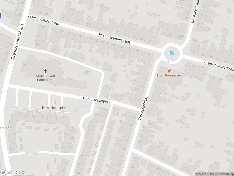 Politie naar de Erfweg in Kerkrade vanwege steekincident