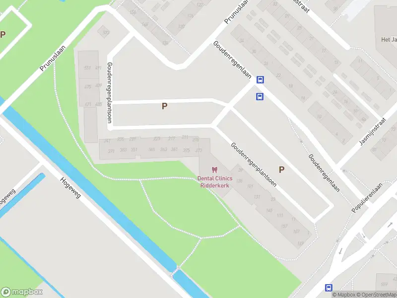 Ambulance met gepaste spoed naar de Goudenregenplantsoen in Ridderkerk