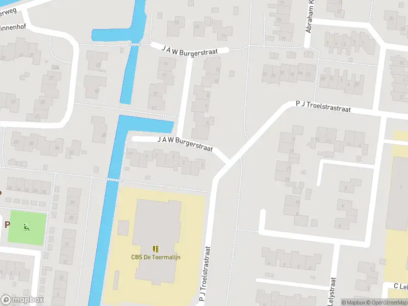 Brandweer met grote spoed naar de J A W Burgerstraat in Franeker vanwege gebouwbrand