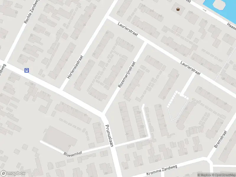 Ambulance met gepaste spoed naar de Rozemarijnstraat in Dordrecht