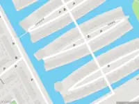 Ambulance met grote spoed naar de Gotland in 's-Gravenhage