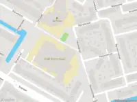 Ambulance met gepaste spoed naar de Valenciadreef in Rotterdam