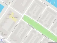 Ambulance met grote spoed naar de W.G. Witteveenplein in Rotterdam