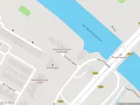 Brandweer met grote spoed naar de Roversbrugpad in Katwijk vanwege voertuigen te water