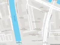 Brandweer met gepaste spoed naar de Cascadeplein in Groningen vanwege een liftopsluiting