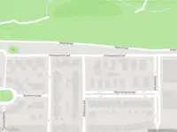 Brandweer met gepaste spoed naar de Veldwezeltstraat in Maastricht vanwege een buitenbrand