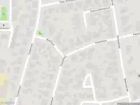 Politie met grote spoed naar de Schutsestraat in Prinsenbeek vanwege letsel