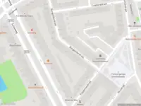 Ambulance met grote spoed naar de Bergpolderstraat in Rotterdam