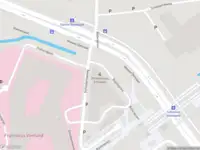 Ambulance met gepaste spoed naar de Bijdorpplein in Schiedam