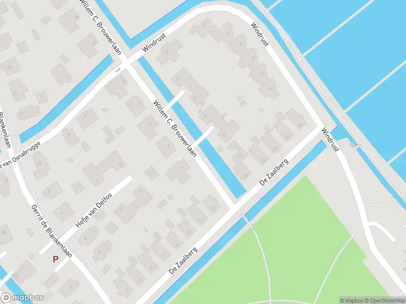 Ambulance met grote spoed naar de Willem C. Brouwerlaan in Leiderdorp