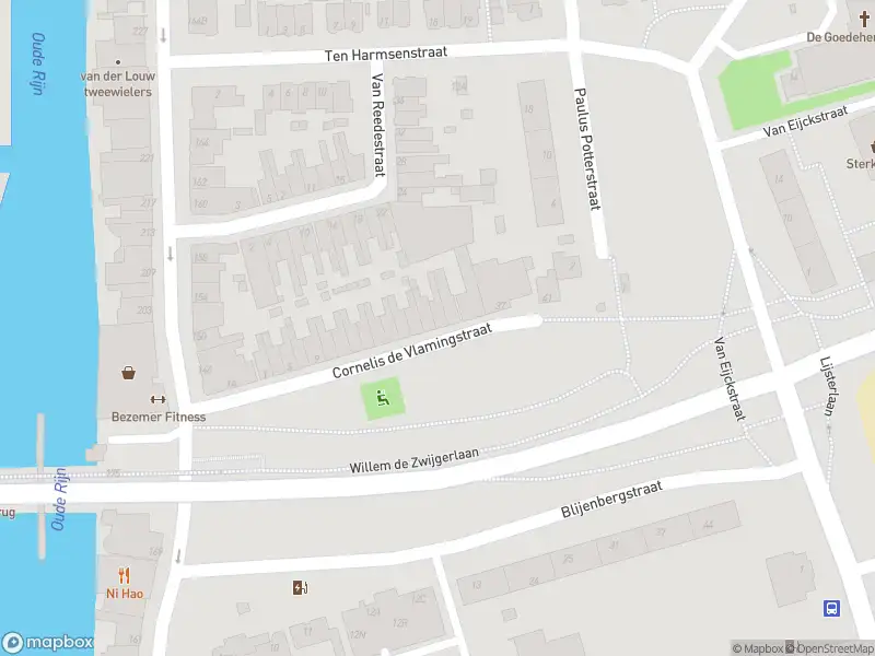 Ambulance met gepaste spoed naar de Cornelis de Vlamingstraat in Alphen aan den Rijn