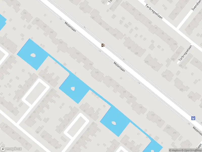 Ambulance met grote spoed naar de Molenlaan in Rotterdam