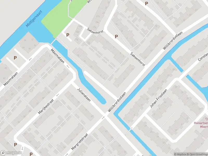 Ambulance met grote spoed naar de Willem de Zwijgerlaan in Sassenheim